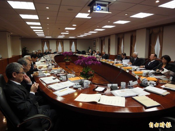 六爻占卜中动变爻的解读技巧